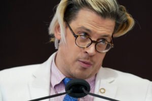 Milo Yiannopoulos, Right-Wing Agitator, Deported Home to U.K.