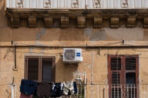Many Italians Long Resisted Air-Conditioning. Then Europe Got Hotter.