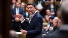 Burnham pressed on economy at first PMQs as borrowing costs surge
